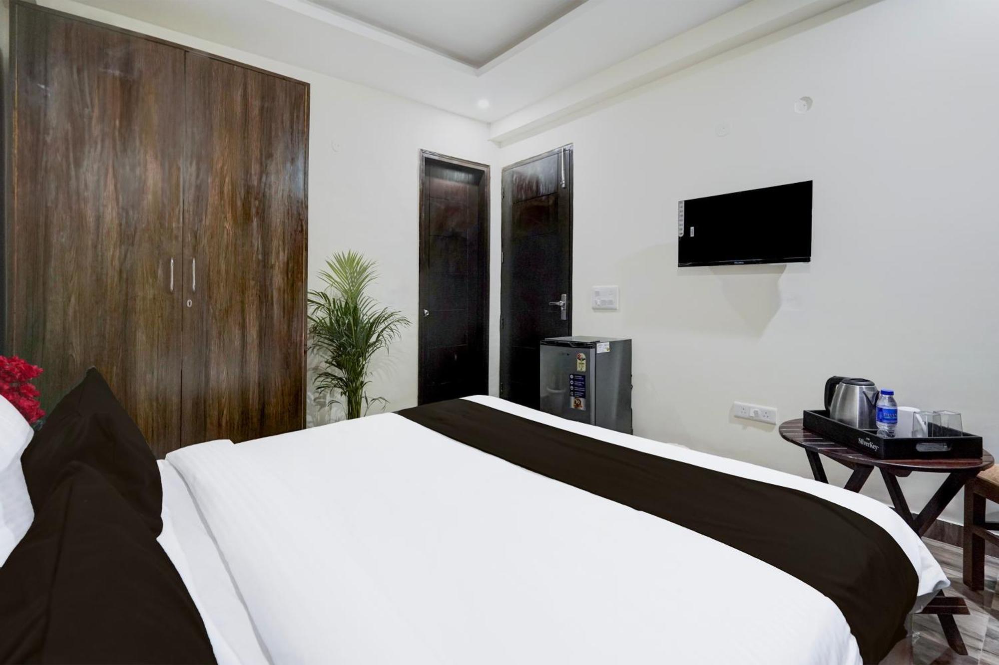 Townhouse Delight Inn Gurgaon Zewnętrze zdjęcie