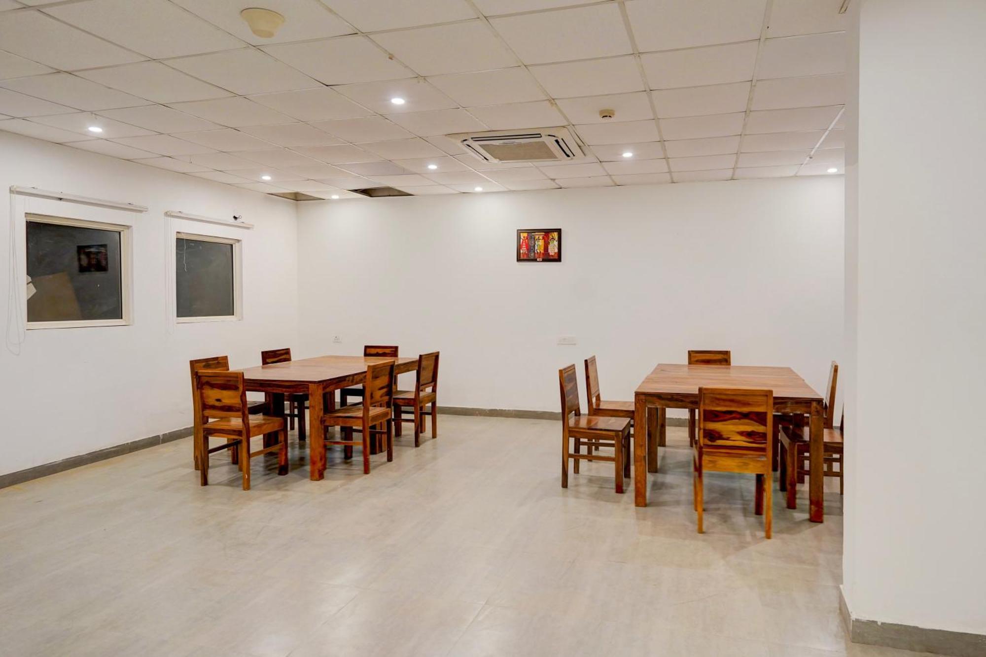 Townhouse Delight Inn Gurgaon Zewnętrze zdjęcie