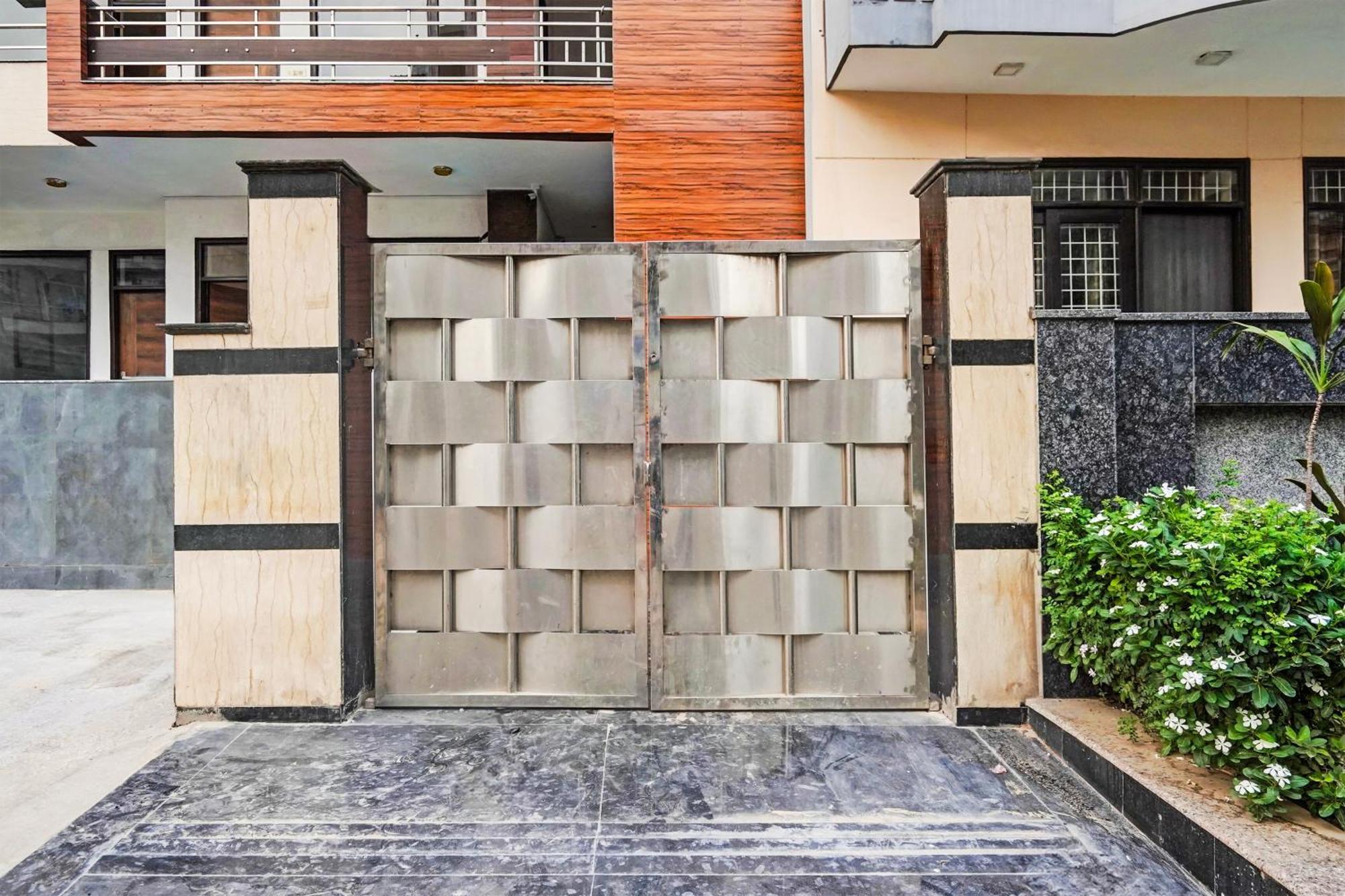 Townhouse Delight Inn Gurgaon Zewnętrze zdjęcie